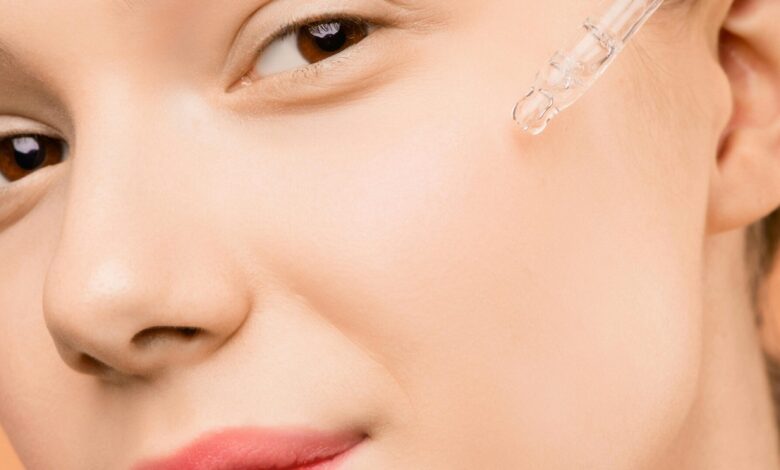 أخطاء شائعة في العناية بالبشرة يجب أن تتوقف عنها الآن