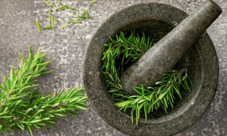 أمراض القلب والشرايين وارتفاع الكوليسترول: علاجات طبيعية فعالة من مطبخك